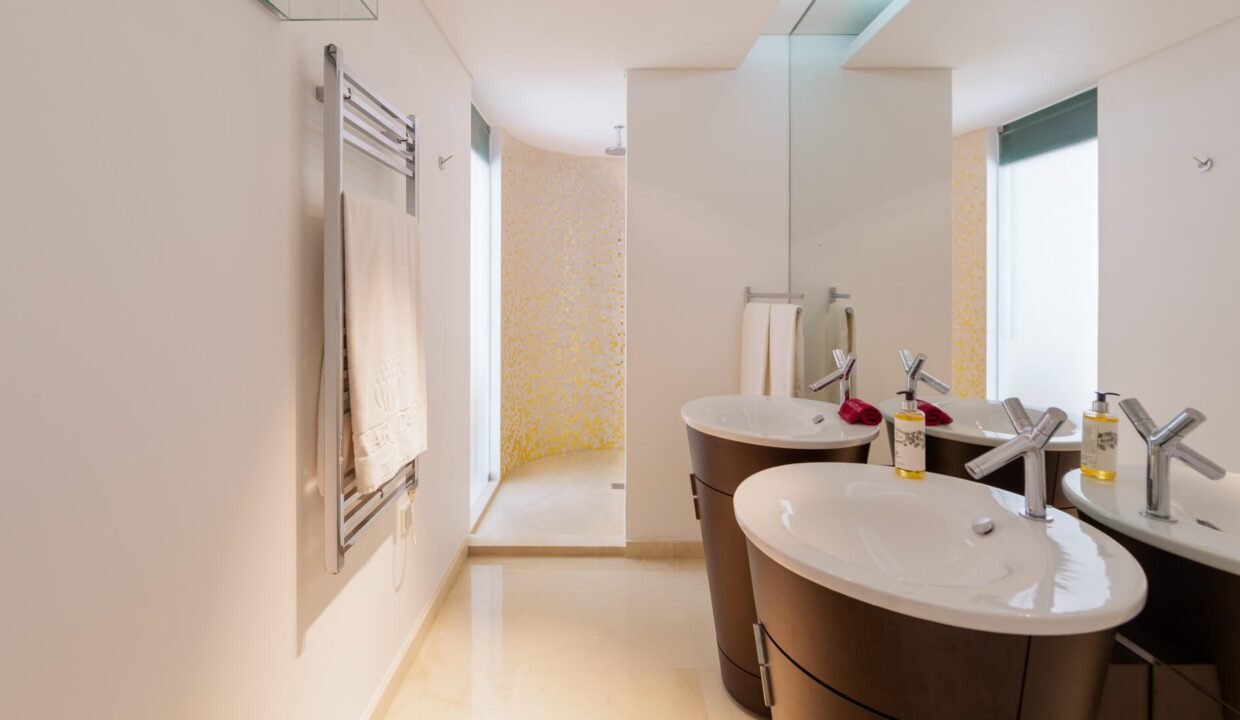 Genesis Villa Rentals Villa Seabreeze Vale do Lobo (40)