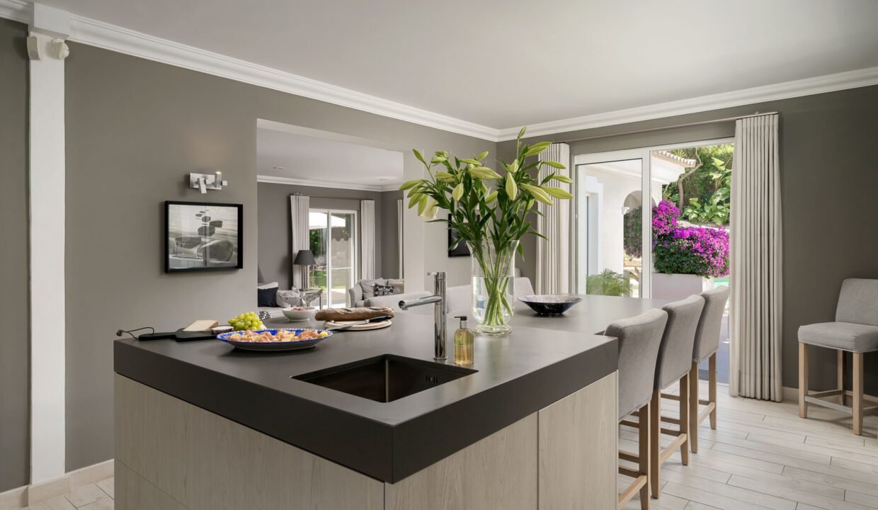 Kitchen 2