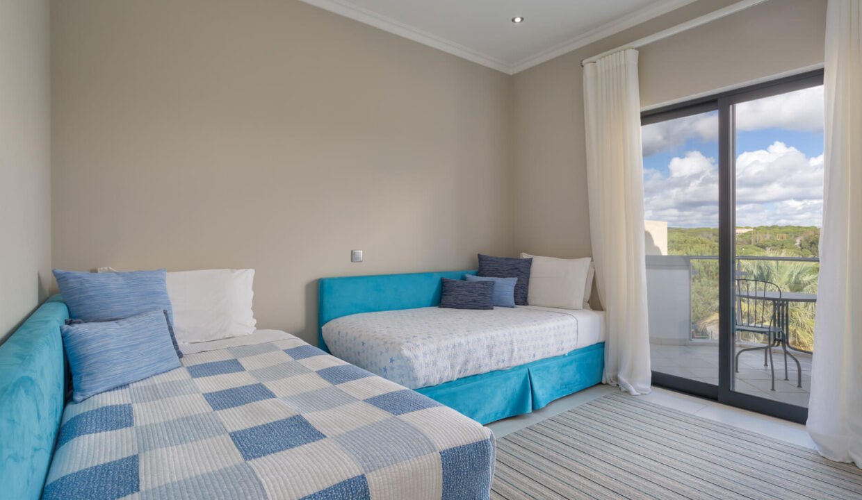 Villa Mirabella Vale do Lobo Genesis Villa Rentals 8