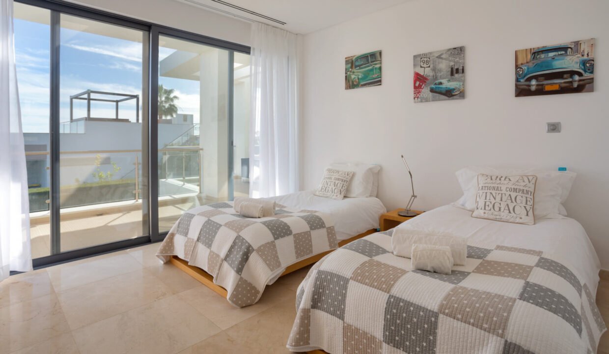 Villa Pilar Vale do Lobo Waratah Properties 35