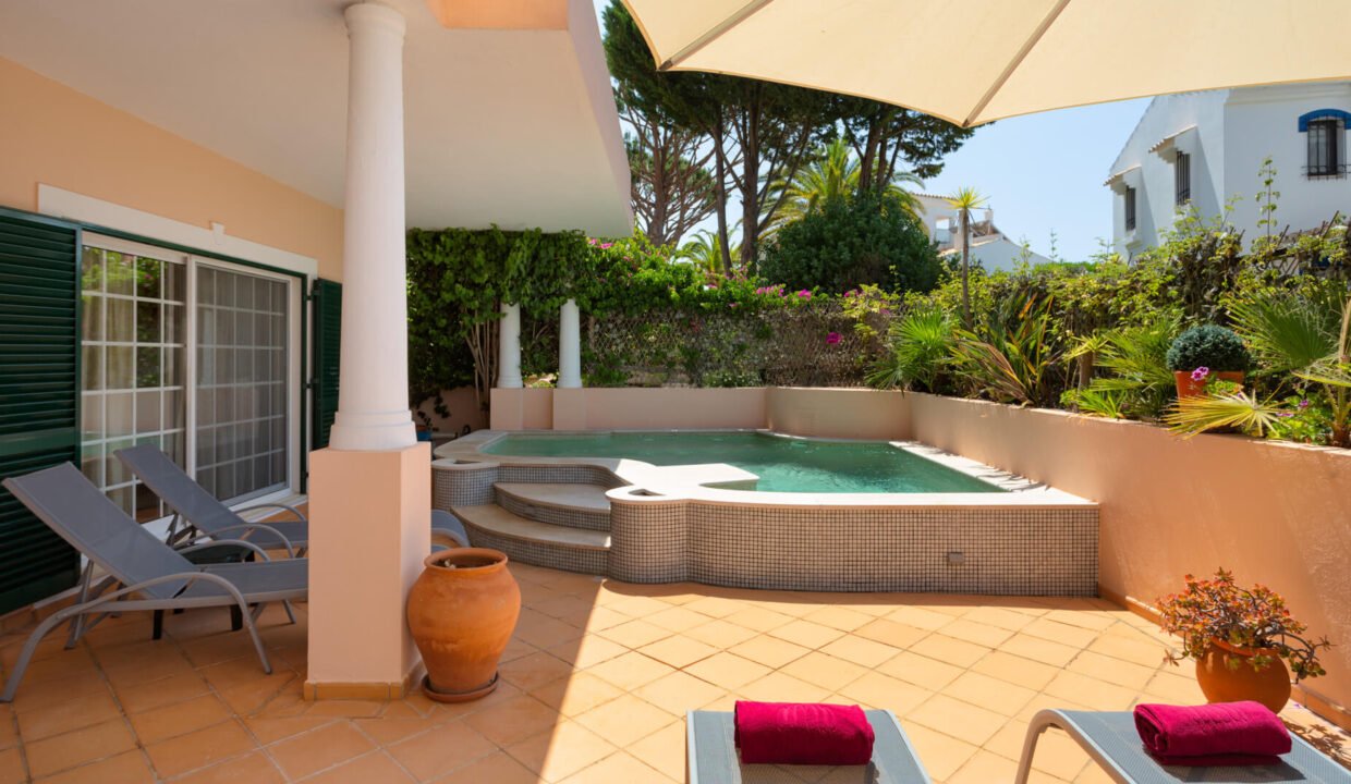 Apartment Joanne Vale do Lobo Waratah Villa Rentals 10