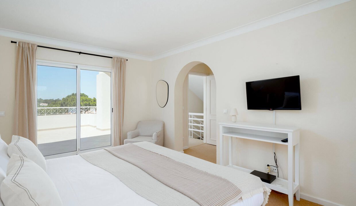 Bedroom 2b
