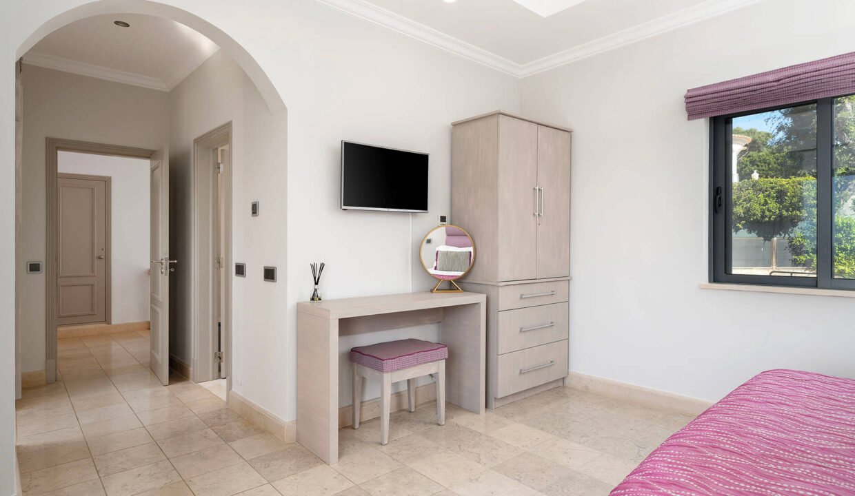 Bedroom 3b